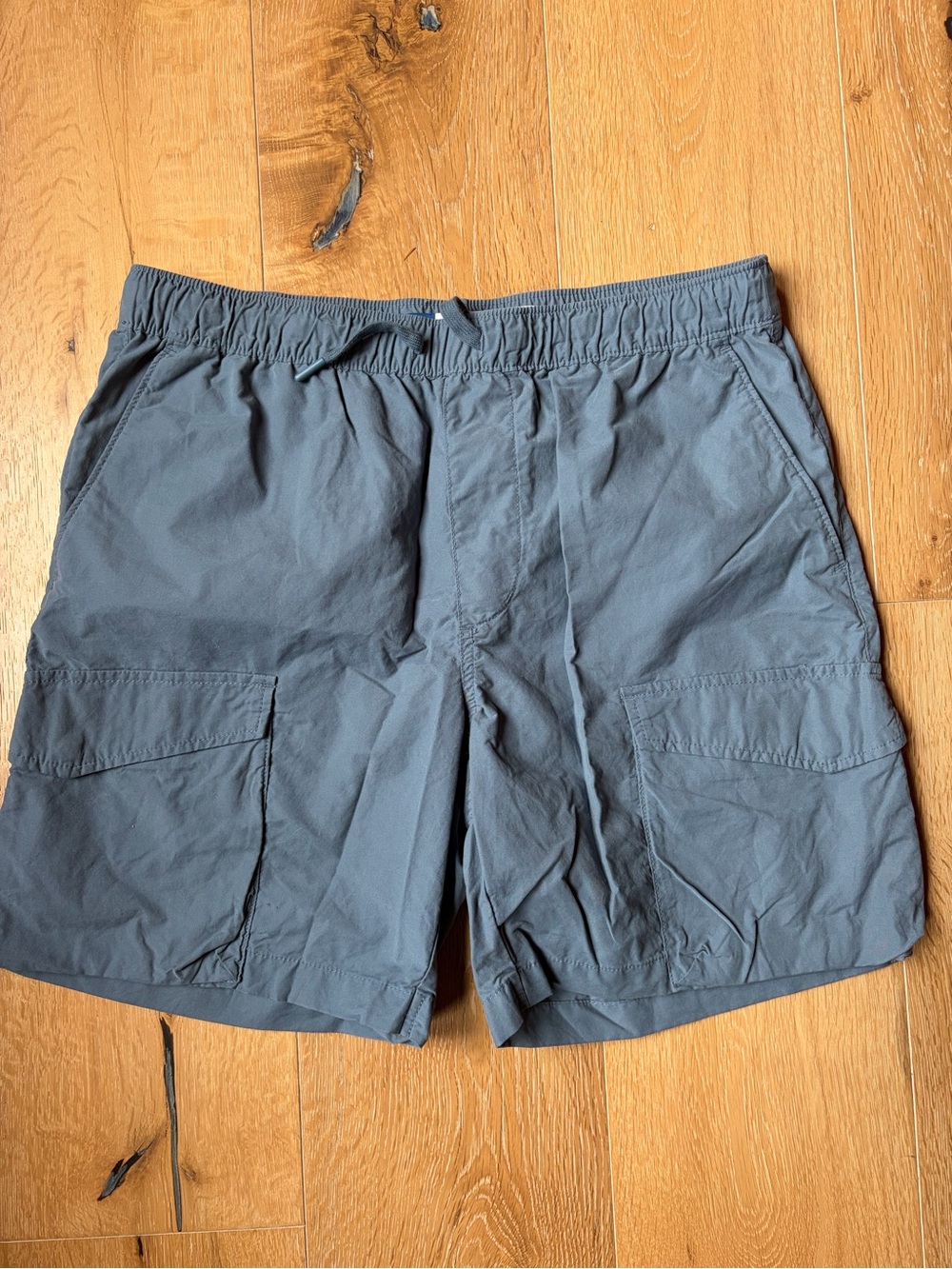 Old Navy Men's Charcoal Gray Cargo Shorts